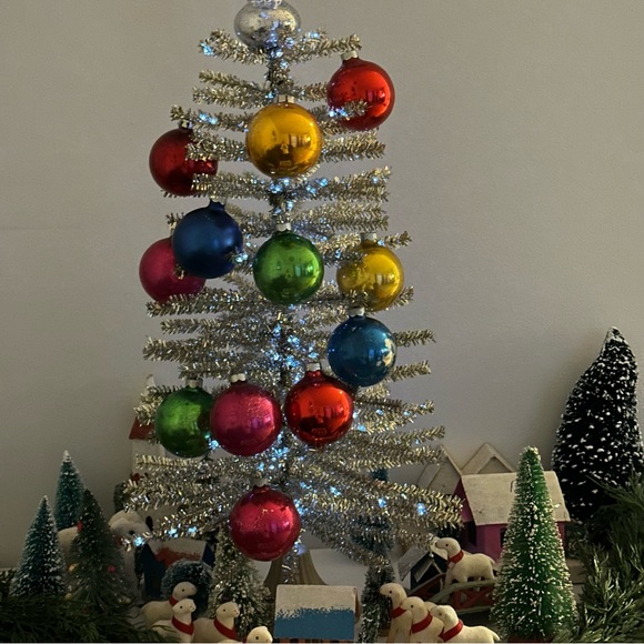 Box of 12 Vintage Christmas Glass Ornaments - Picture 12 of 16